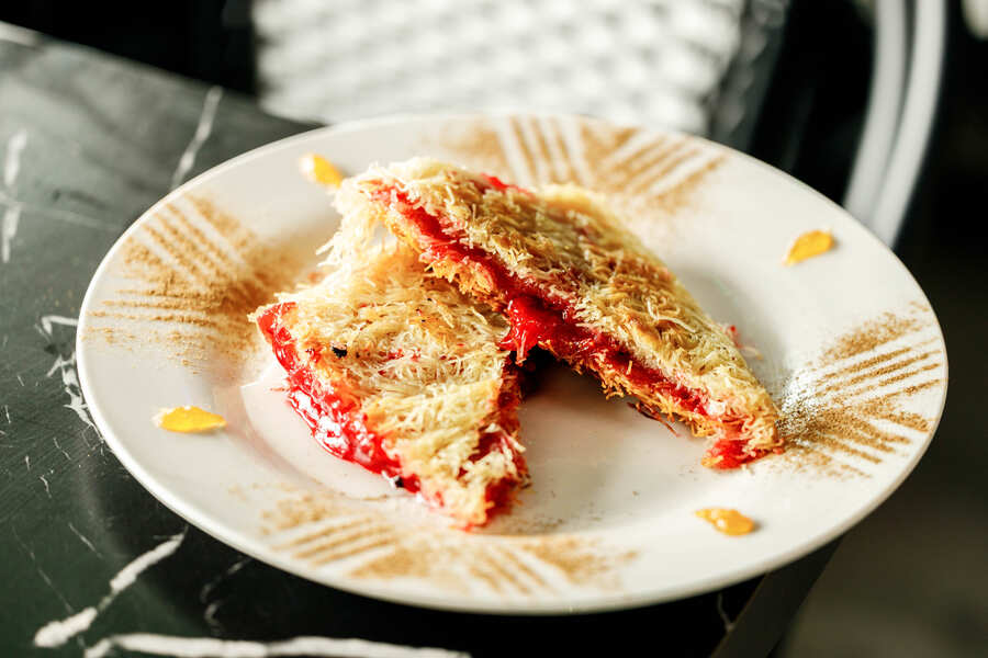 Strawberry-Guava Kataif